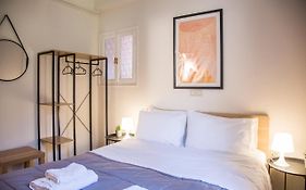 Navarino Apartment